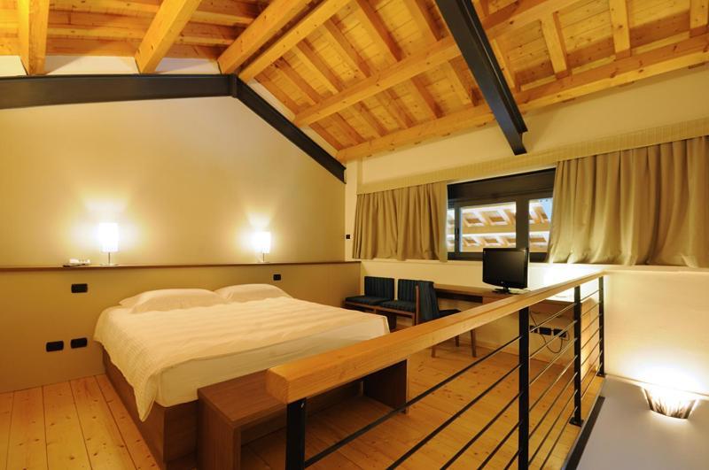 Agriturismo Colombarino Villa เดเซนซาโนเดลการ์ดา ห้อง รูปภาพ